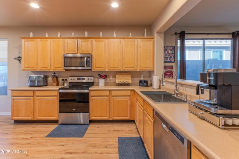 Kitchen with lots of counter space