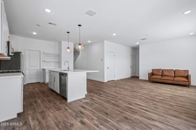 75-web-or-mls-Done-66