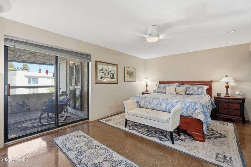 Primary Suite w/ Balcony Walkout