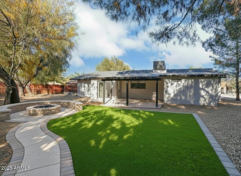 Firefly_Gemini Flash_lighter pavers add