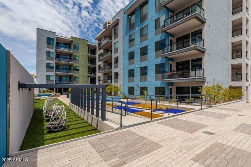 20251018010303641436_genErase