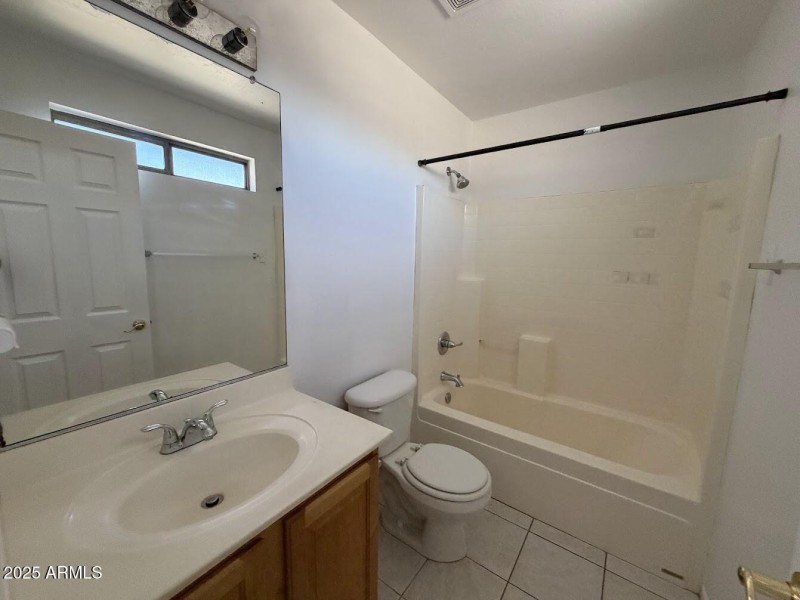 14 - Master Bathroom