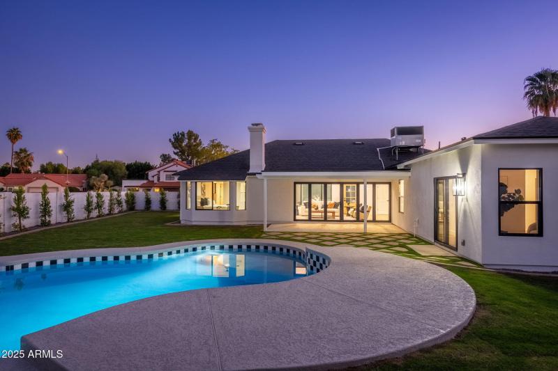 5744 E Marconi Ave - 16