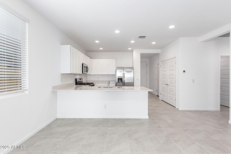 0010-10 - Marguerite