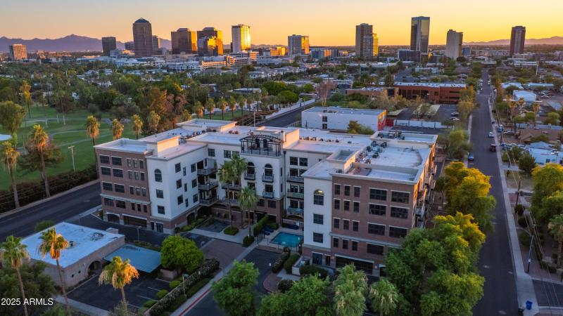 914 E Osborn #208-44