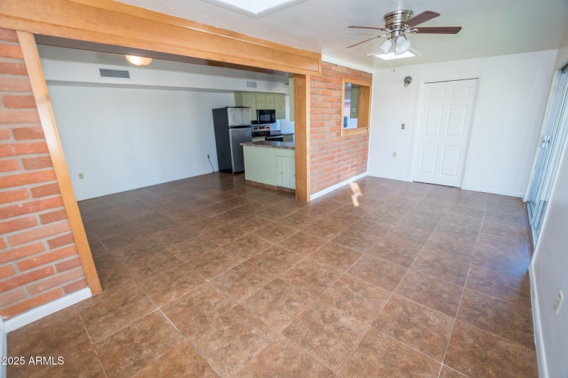 597 Hegge Dr 11-08-2025 (25)