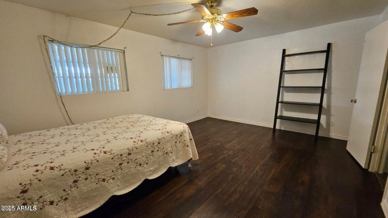 20251010213219640519000000-o