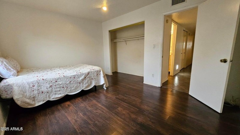 20251010213252373559000000-o