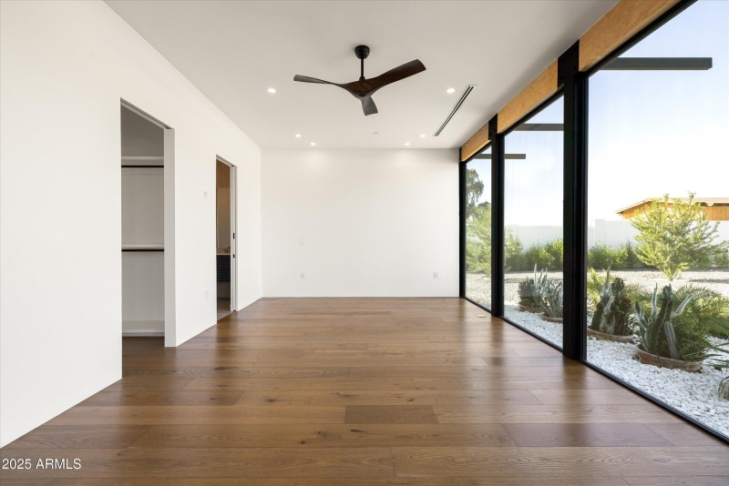 40-6026 E Pershing Dr_40