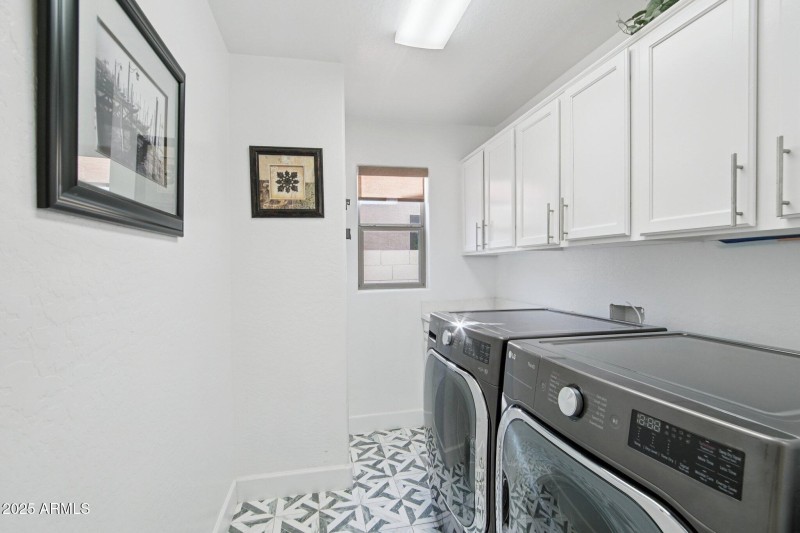 107-web-or-mls-N Hackberry Dr-S0811-021