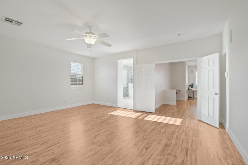 109-web-or-mls-N Hackberry Dr-S0811-023