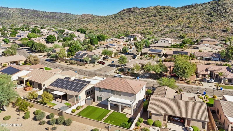 146-web-or-mls-N Hackberry Dr-S0811-060