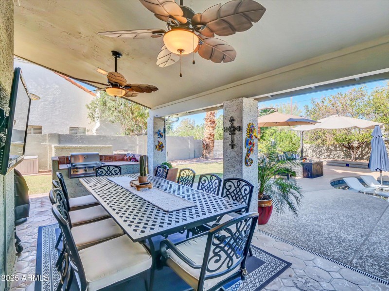 01-10178 E San Salvador Dr-1