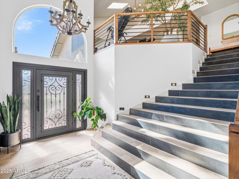 11-10178 E San Salvador Dr-11