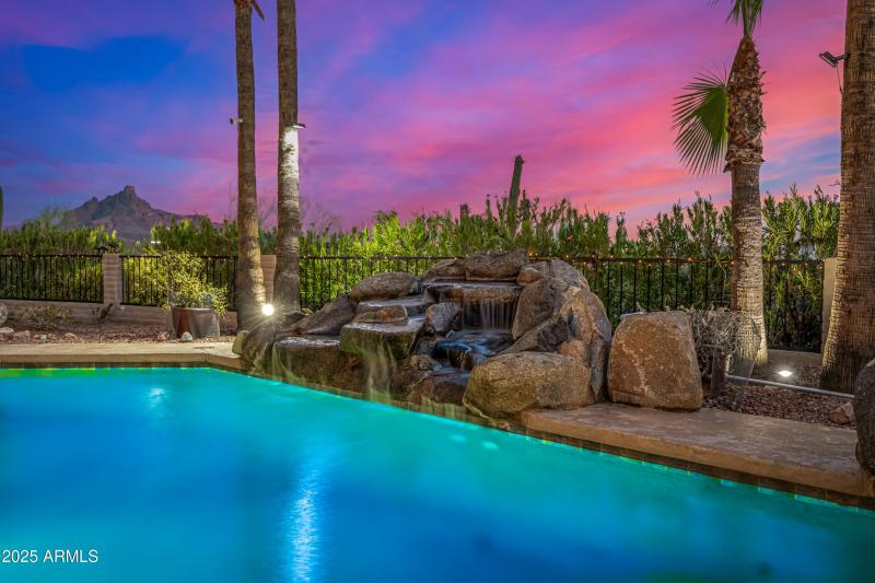 16557 E Nicklaus Dr Back Yard Pool Water