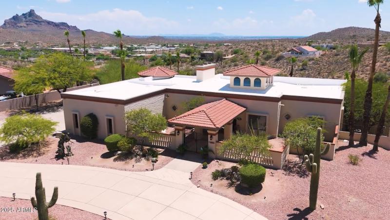 16557 E Nicklaus Dr Aerial home front