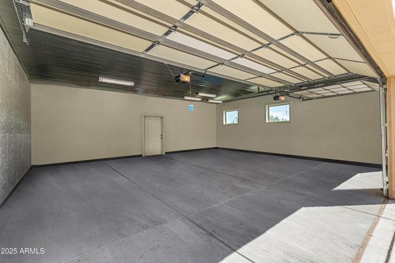 16557 E Nicklaus Dr Additional 3+ Car Ga