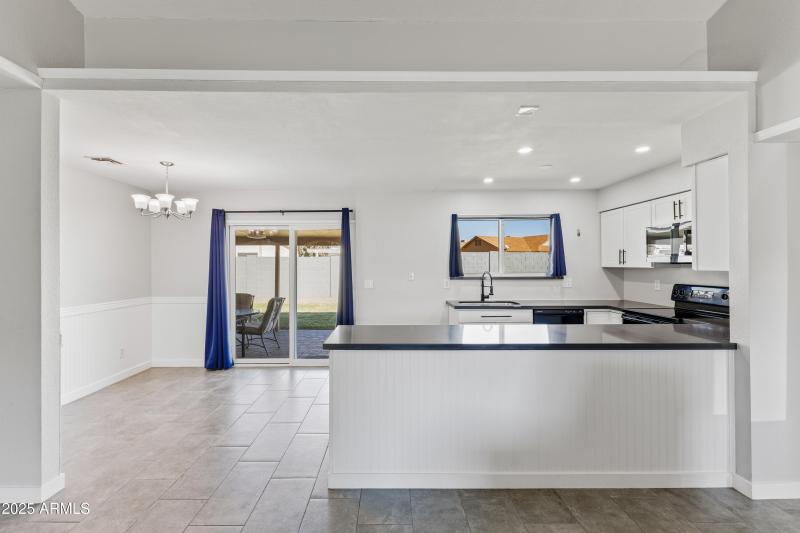 6102 E Fairfield St-8