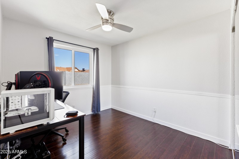 6102 E Fairfield St-19