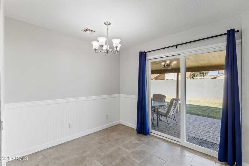 6102 E Fairfield St-11