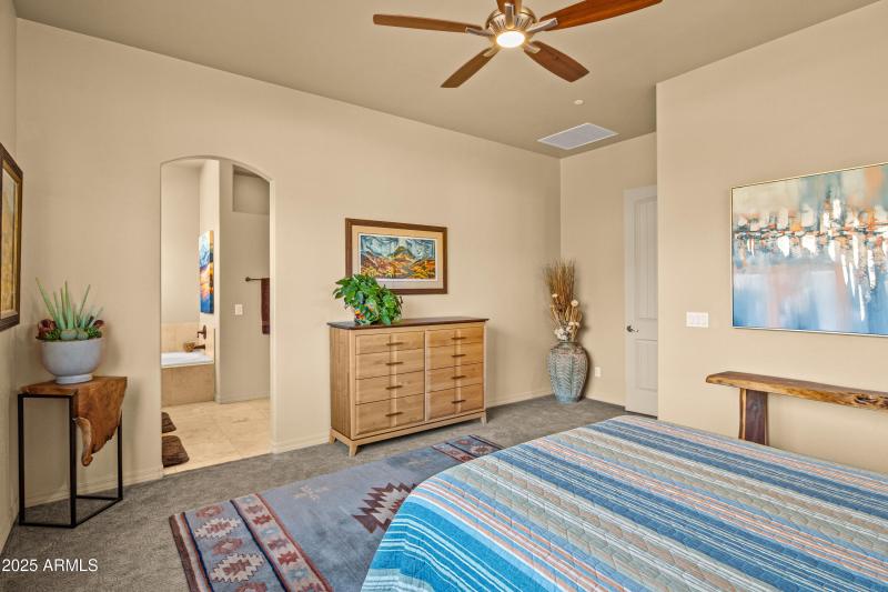 Primary Ensuite Entry