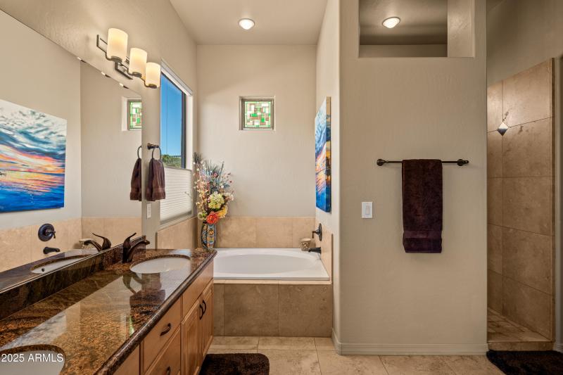 Ensuite Jetted Tub Walk-in Shower