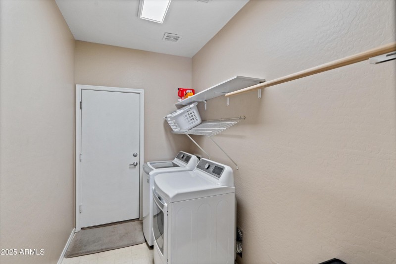 23-Laundry Room