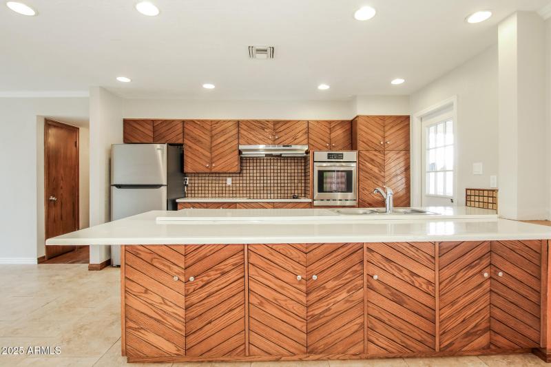 007-photo-kitchen-13609757