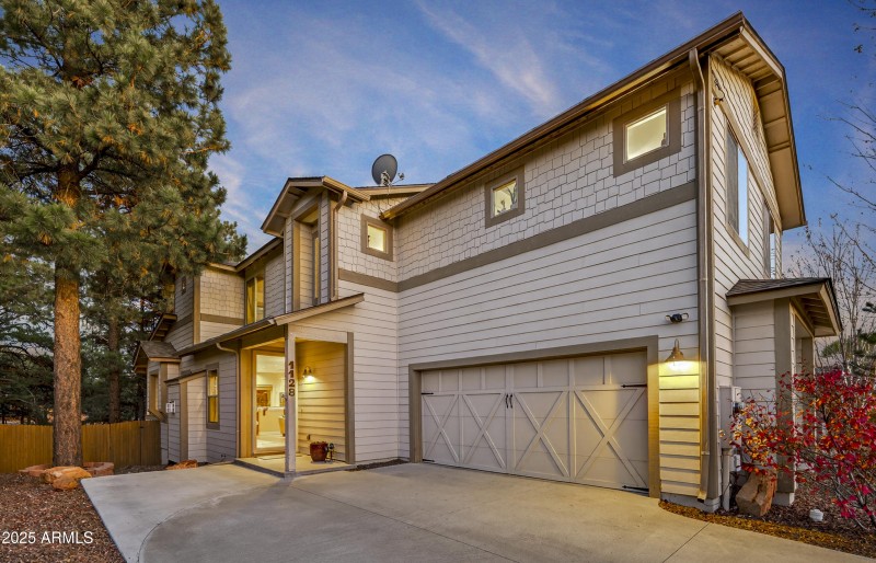 1128 N Flowing Springs Trl