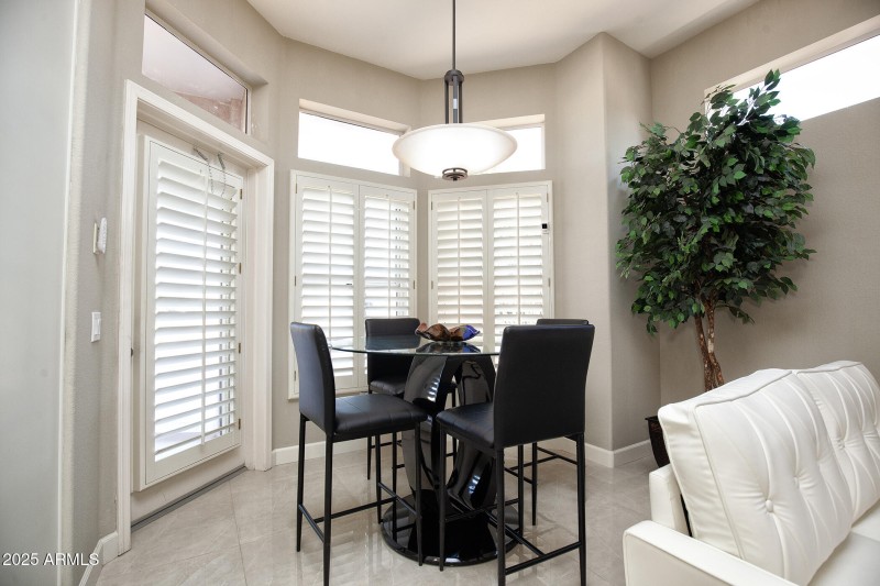 050_14416WRobertsonDr