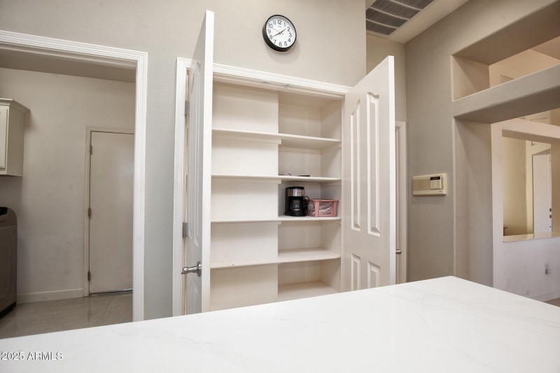 054_14416WRobertsonDr