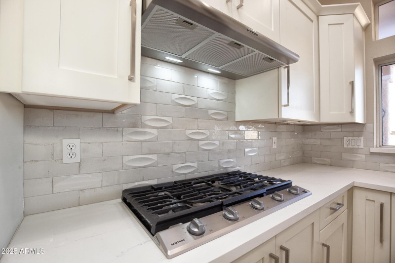 055_14416WRobertsonDr