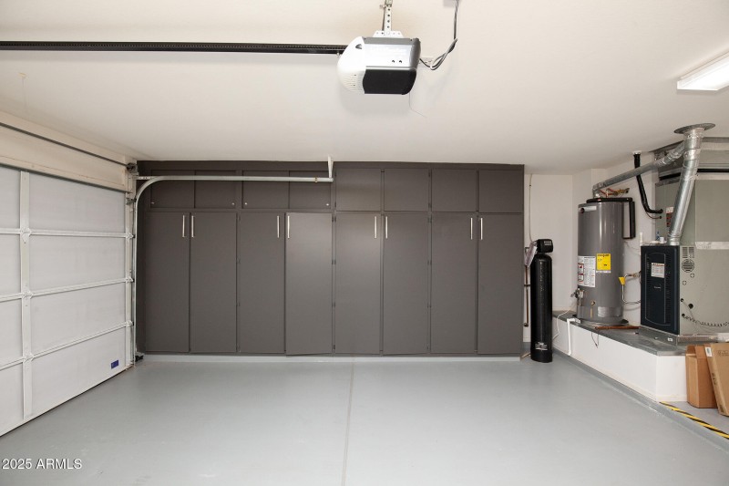 068_14416WRobertsonDr