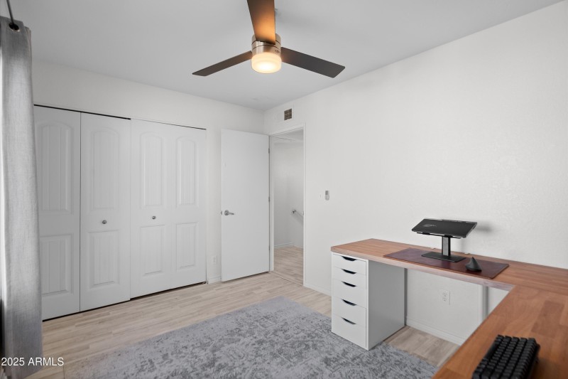 09-20251107-DSC09147