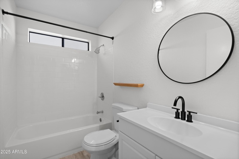 10-20251107-DSC09150