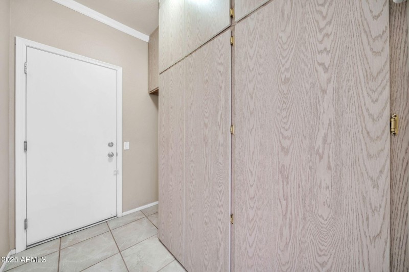 LOTS OF INSIDE STORAGE