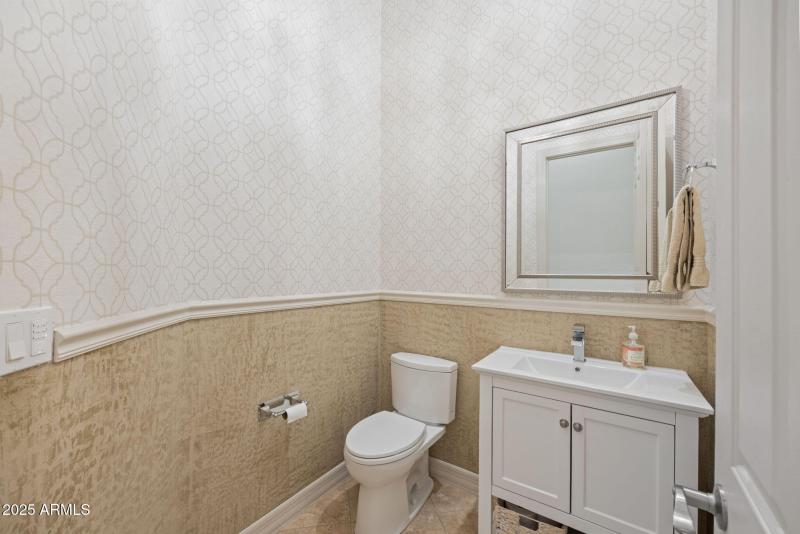 40406 N HAWK RIDGE TRL