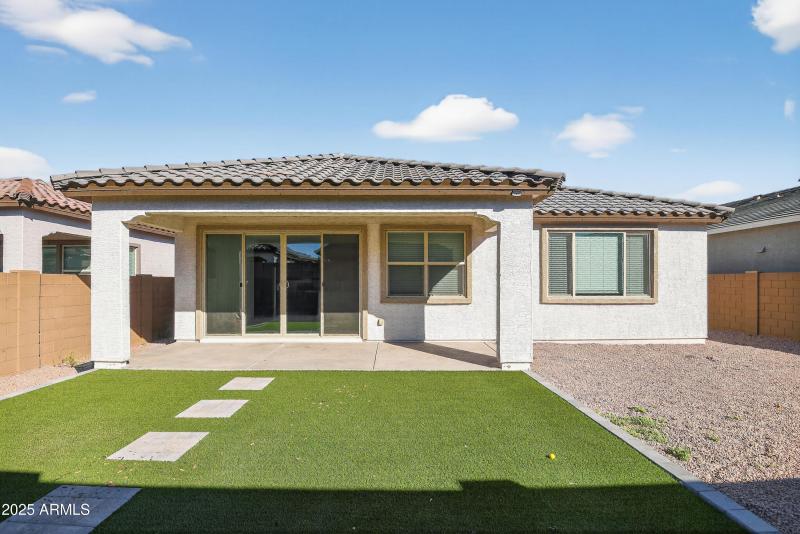 07_2555_W_Sunland_Ave_Phoenix_AZ_85041_U