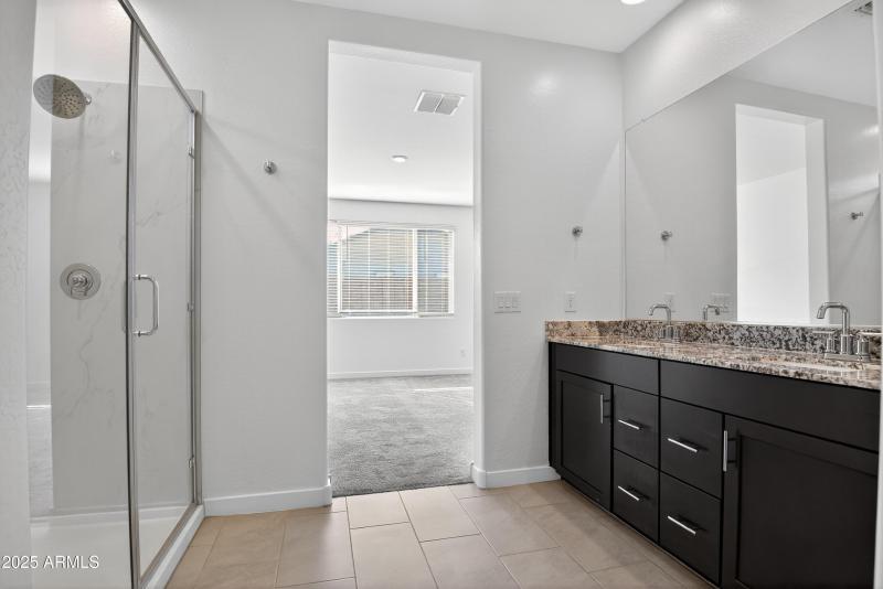 28_2555_W_Sunland_Ave_Phoenix_AZ_85041_U