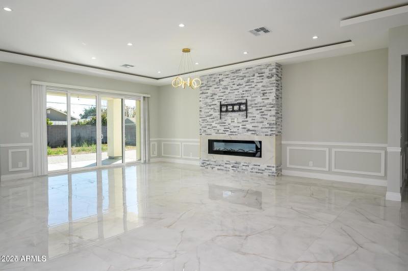 20240509180305065467000000-o