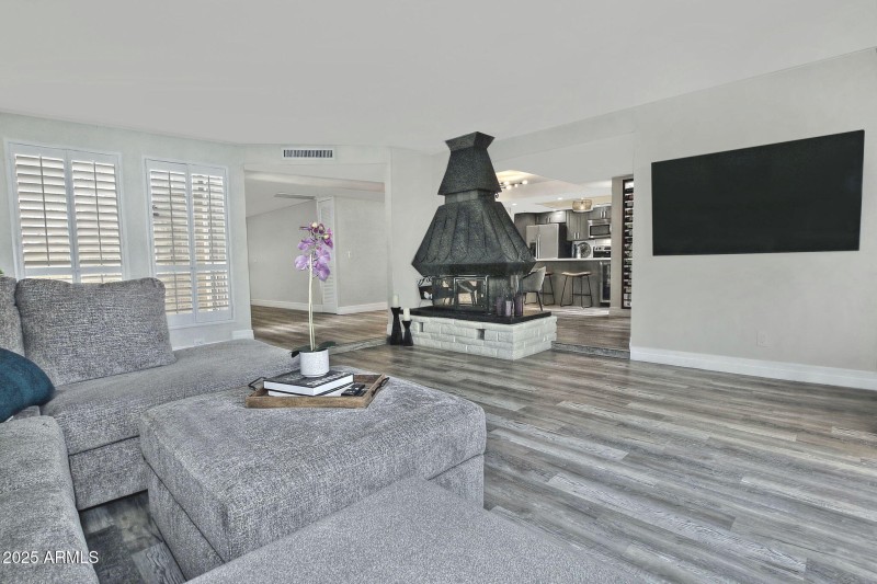 Behold: Incredible Fireplace