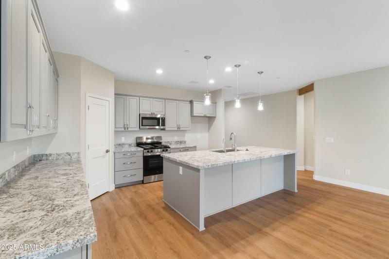 535-Cleopatra-Hill-18