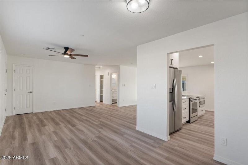 07-Living Room and Kitchen