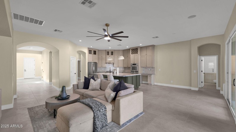 42-web-or-mls-P1276470