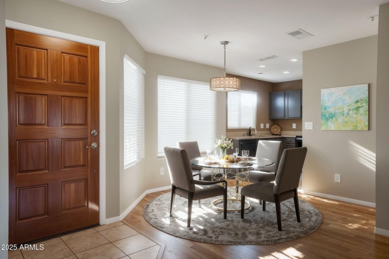STAGED EAT-IN KITCHEN