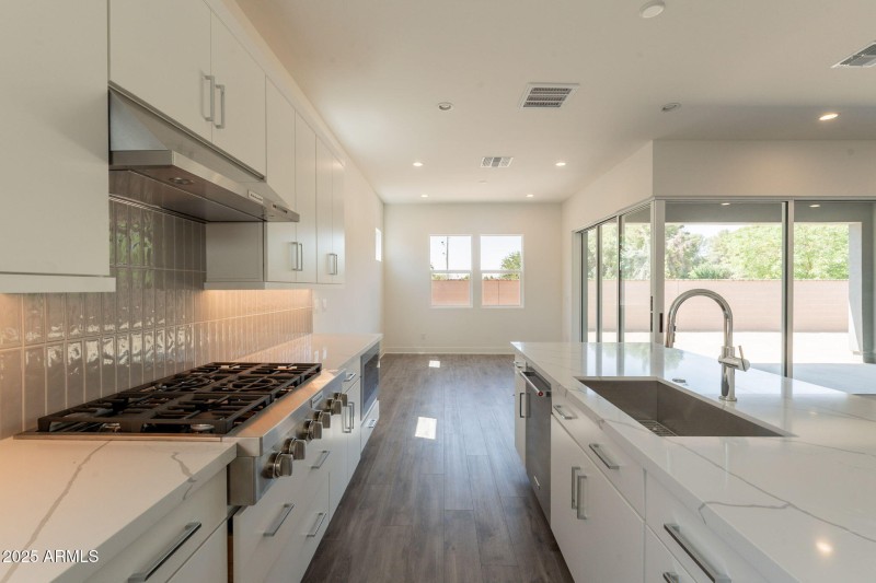 19-web-or-mls-Carlisle-19