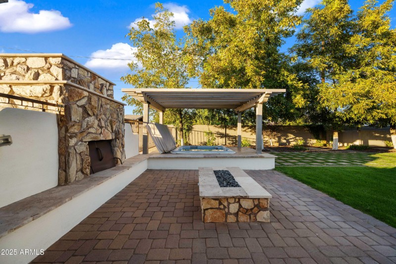 98-15220N27S-ocupix-