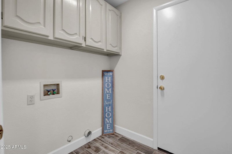 15-web-or-mls-12048 N 40th Way-15