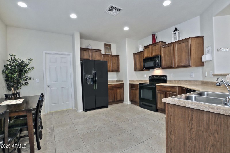 7208 W Sonoma Way Florence AZ-large-016-