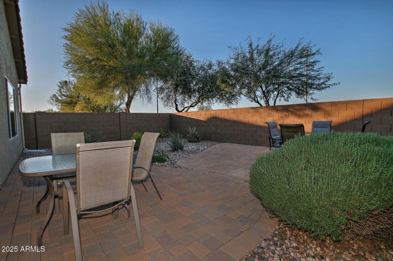 7208 W Sonoma Way Florence AZ-large-034-